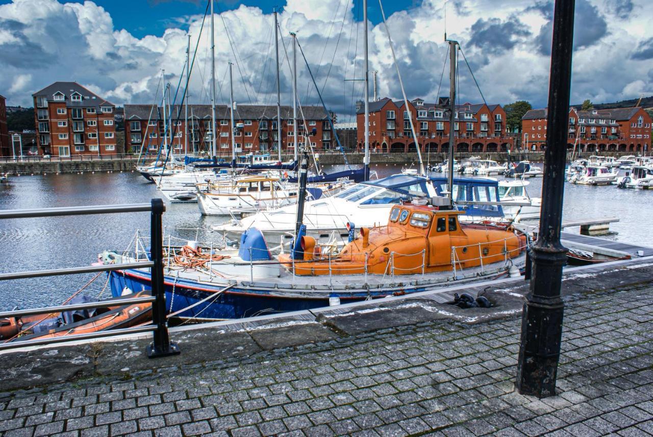 Coastal City Rooms - Waterfront Swansea Luaran gambar